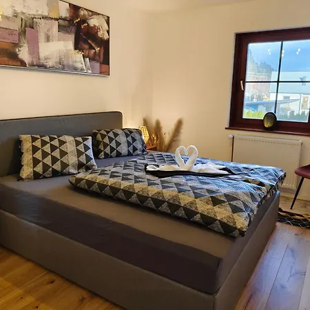 Artista Apartman *